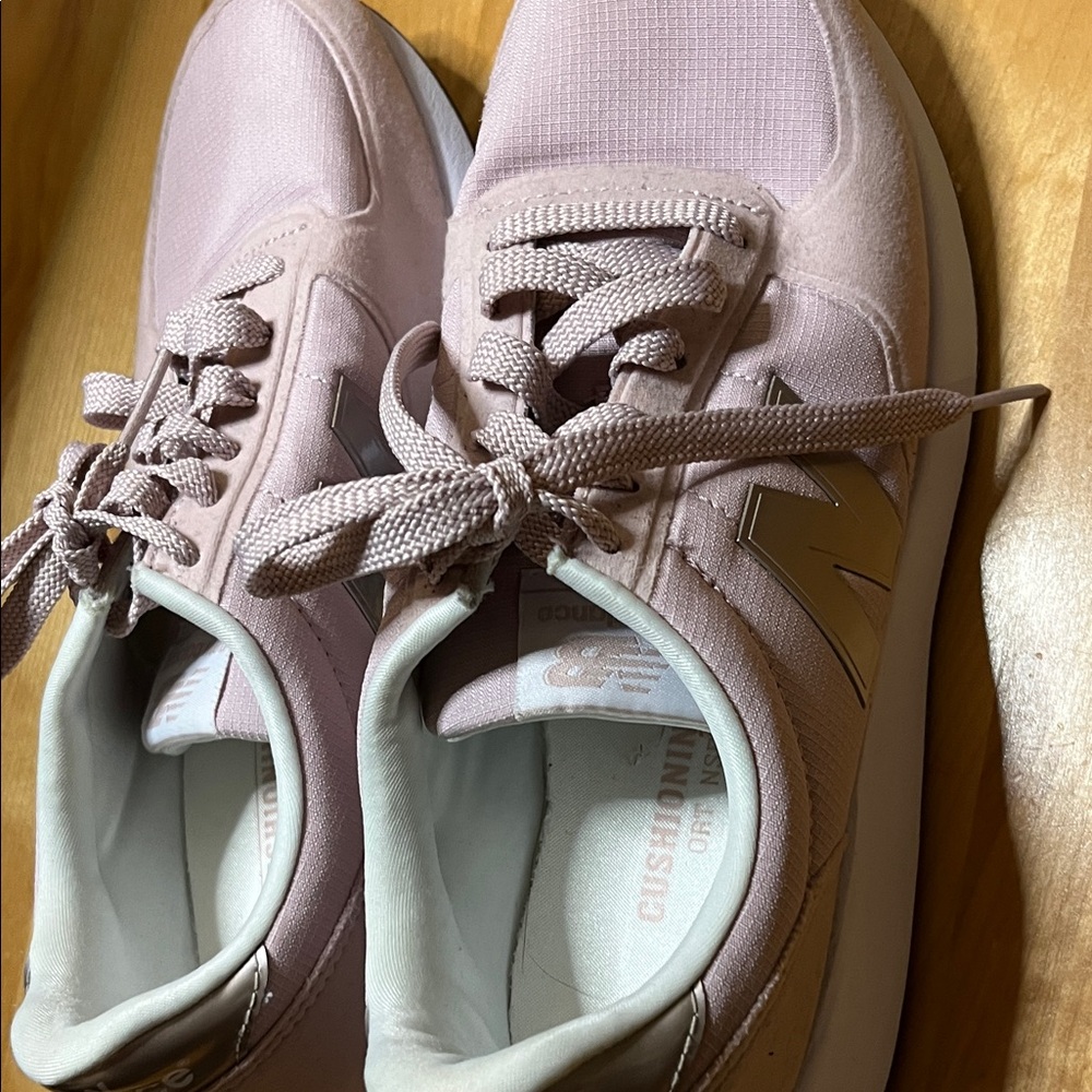 New Balance Women's Light Pink Sneakers - Picture 3 of 7